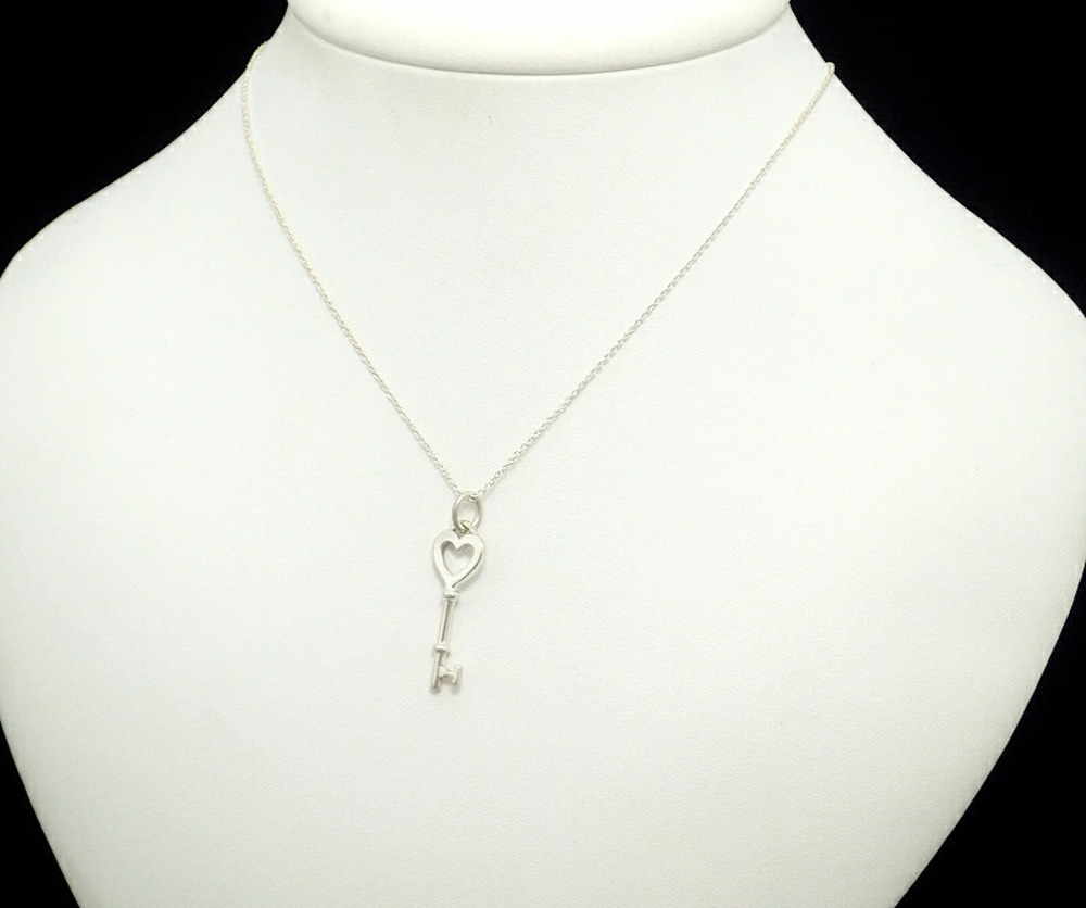 TIFFANYCo Tiffany Key Motif Heart Pendant Necklace Silver
